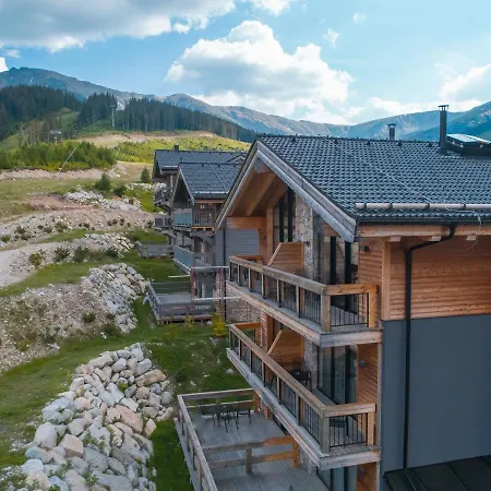 Chaletski Jasná, Ski-in&ski-out Appartamento *