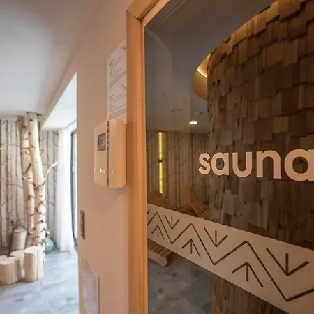 Chaletski Jasná, Ski-in&ski-out