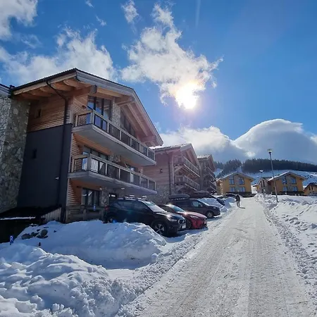 Chaletski Jasna, Ski-in & Ski-out