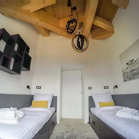 Chaletski Jasná, Ski-in&ski-out Appartamento *