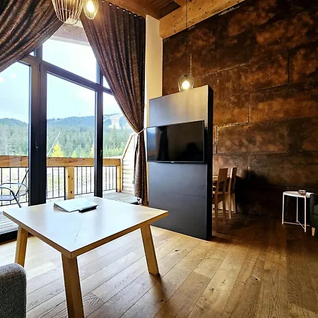 Chaletski Jasna, Ski-in & Ski-out شقة ديمانوفْشكا دولِنا